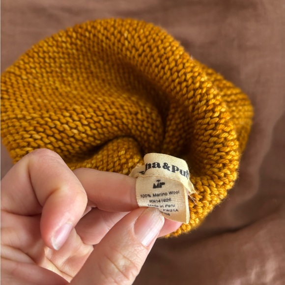 Adult Garter Hat - Picture 2 of 2